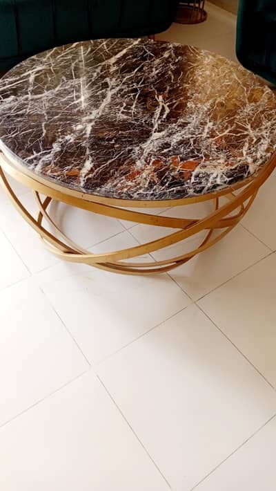 black&white marble center coffee table.
