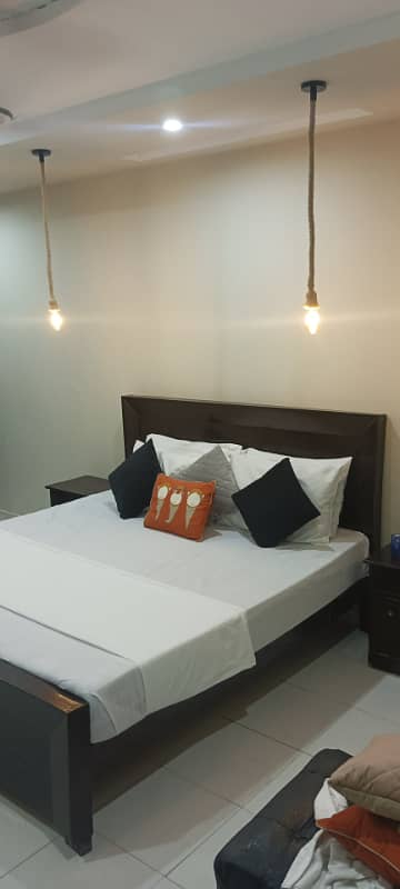 single bed room 2000 & double bed 3500 &weekly room available