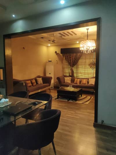 1 Kanal House with Full Basement Available For Sale
