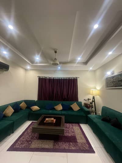 Double Unit 10 Marla Full House Available For Rent