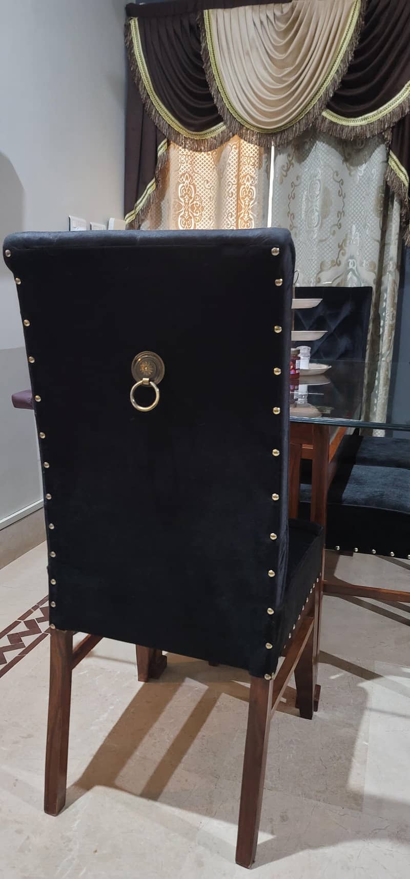 SIX SEATER DINING TABLE 1