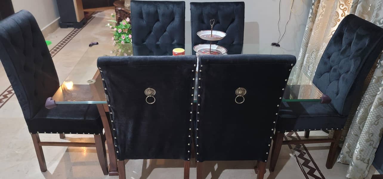 SIX SEATER DINING TABLE 2