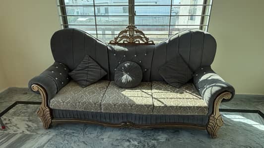 Luxury sofa set for sale