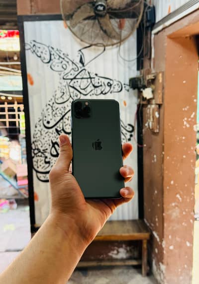 iphone 11 Pro Max 256GB Dual Physical Sim 83 Health Genuine Waterpack