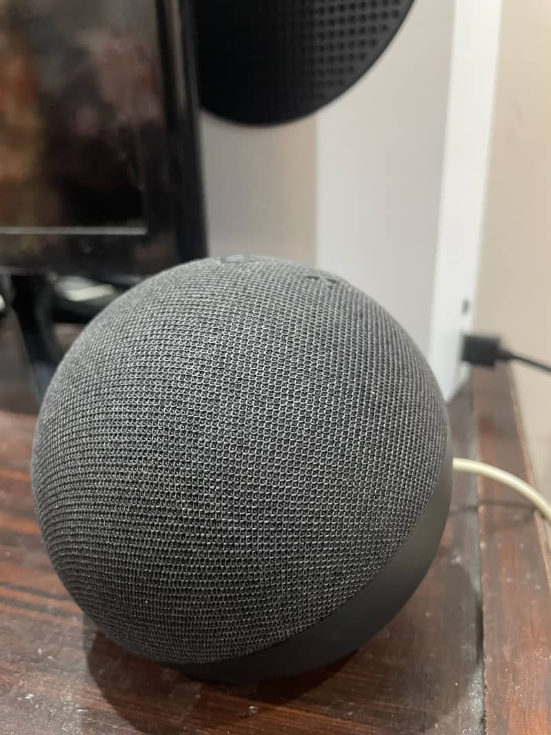 Amazon echo dot 5th gen 1