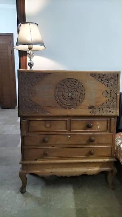 sheshum wood writing table