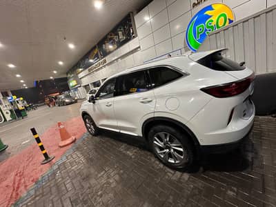 Haval H6 2.0T AWD (premium car)