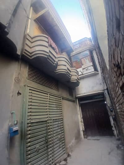 1.5 MARLA-DUBBLE STORY-RENTED-GULBERG NO3 DAWOOD TOWN