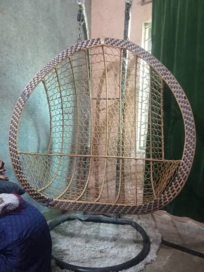 black and yellow swing