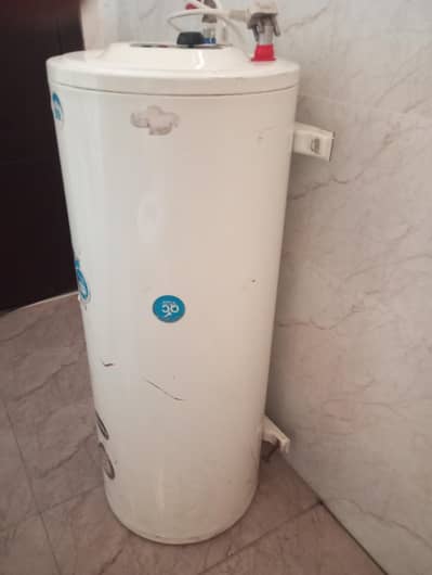 Cannon 60L Instant Electric Geyser