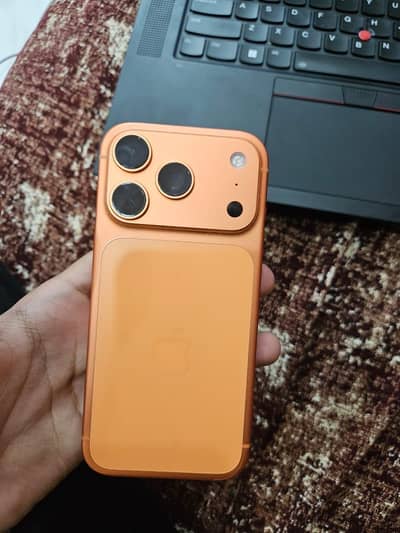 iPhone 17 pro jv with box and charger exchange possible