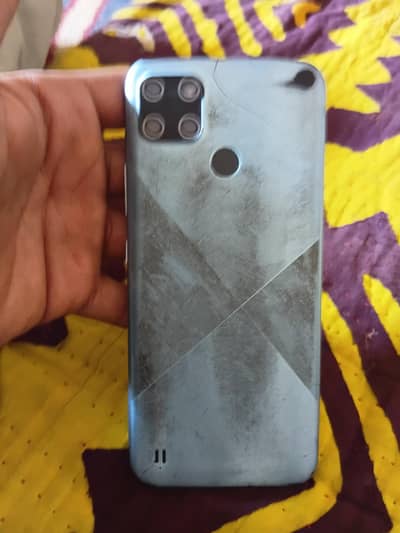 awaz jata nahi hai  phone main aata hai awaz aur sab kuch theek hai