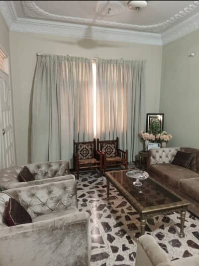 Sale 120 yards house triple story Alladin k samne Rashid minhas road