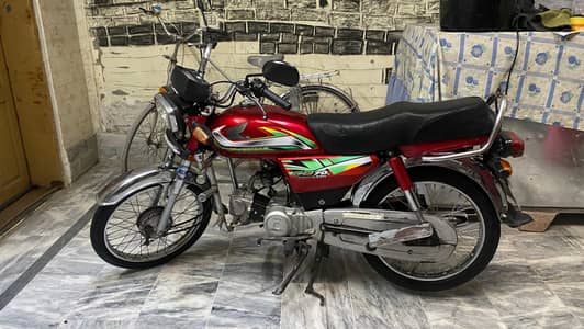 Honda Cd 70 2016 urgent sale.