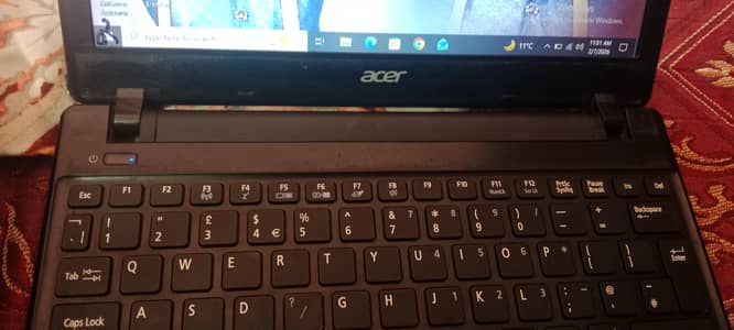 Acer laptop urgent want to sale