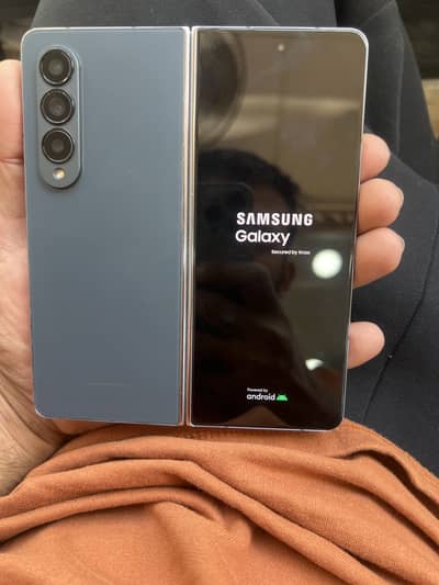 Samsung Galaxy Z Fold 4