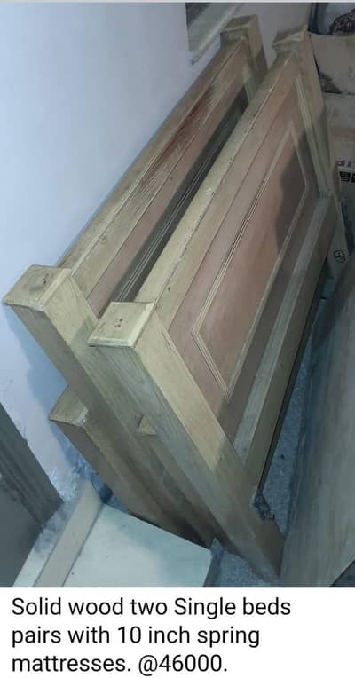 two single bed with mattress