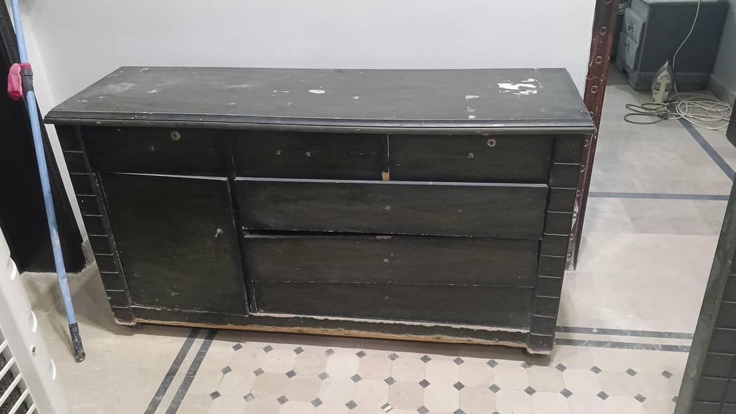 dressing table for room 0