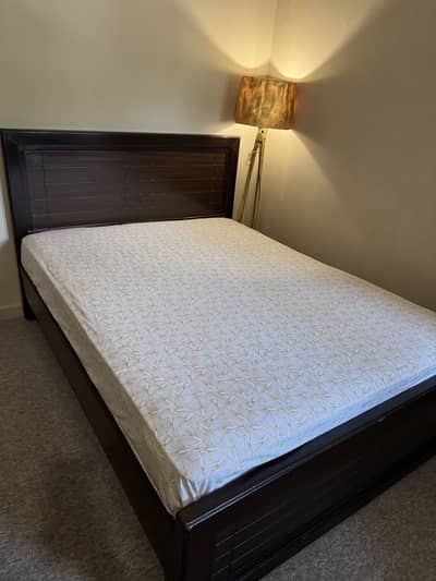 Bed Set | Queen Size Bed | Wooden Bed | Furniture Set | Bedroom | Bed