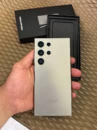 Samsung Galaxy s24 ultra mobile phone complete box