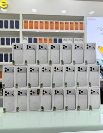 Iphone 17 Pro Max Box Pack HK CHA LLA/ 17 Air PTA Approved/ 16 Plus JV