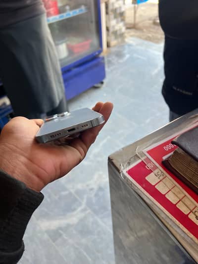 iPhone 13pro 128gb pta approved