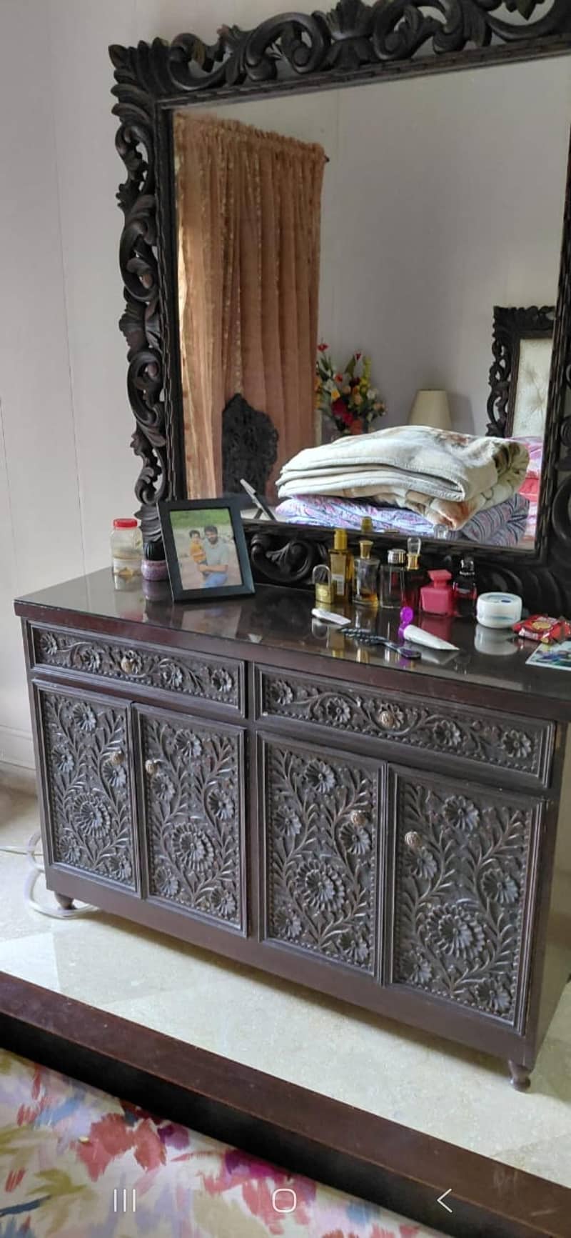 bed set with dressing table, solid wood. 2