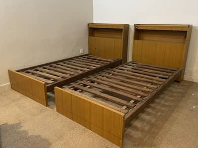 2 Single Beds For Sale (WITHOUT MATTRESS)