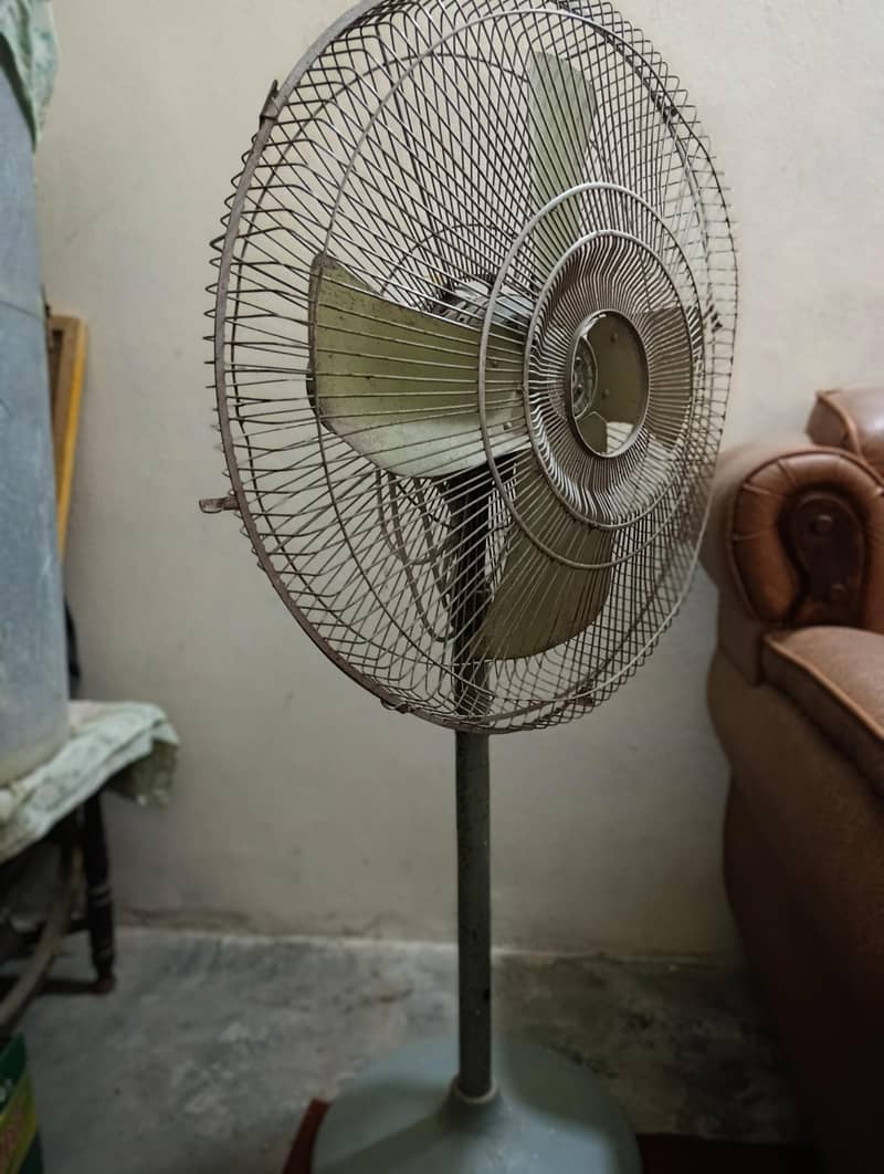 bed aur dressing one side table 2