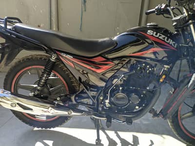 Suzuki GR 150 – Black – Genuine – Low Mileage