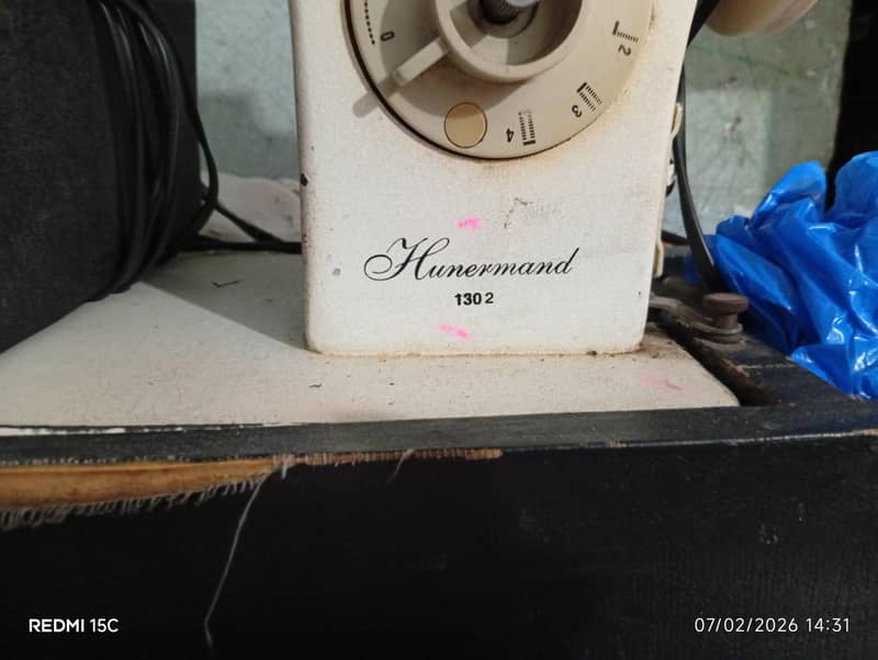 singer sewing machine 1