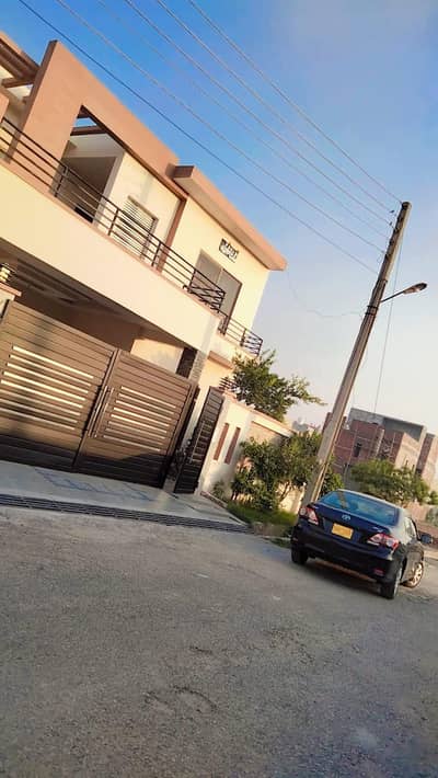 10 marla Slightly used House for Sale