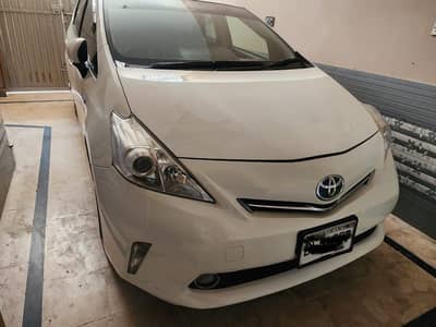 Prius Alpha 2014 model SL