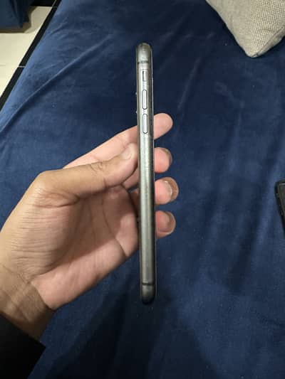 256 gb battery health 100(changed)