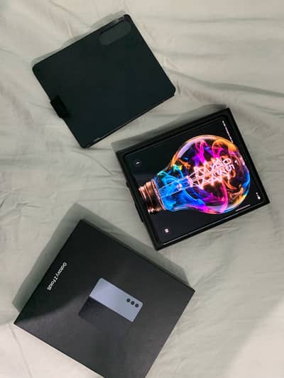 Samsung Z Fold 5 with box Non-PTA & sim working 12/256