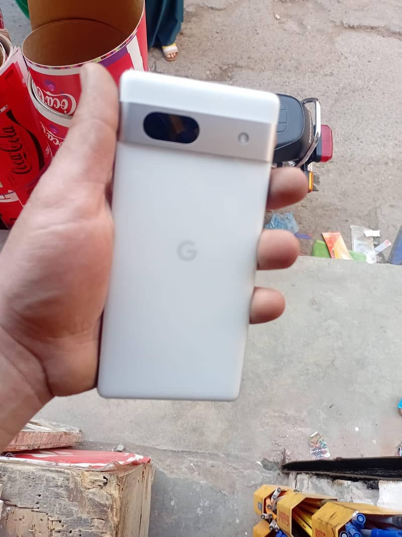 Google pixel 7a 4