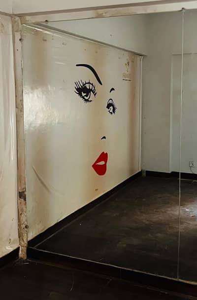 Large Wall Mirror 5mm Thick – Salon / Gym / Dressing Use