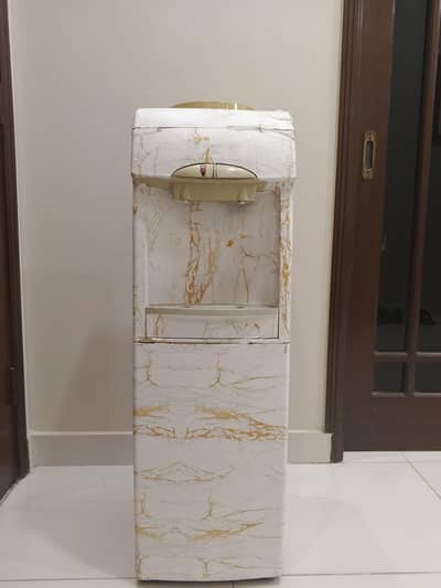 ORIENT WATER DISPENSOR