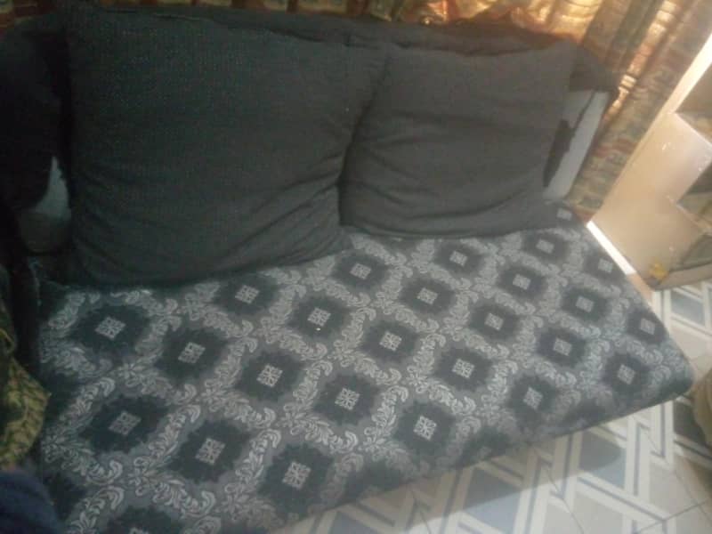 sofa Three two one 1