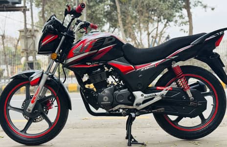 CB150f Total orignal bike golden num 150