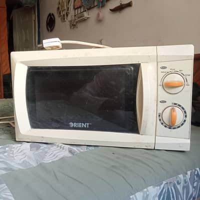 microwave oven
