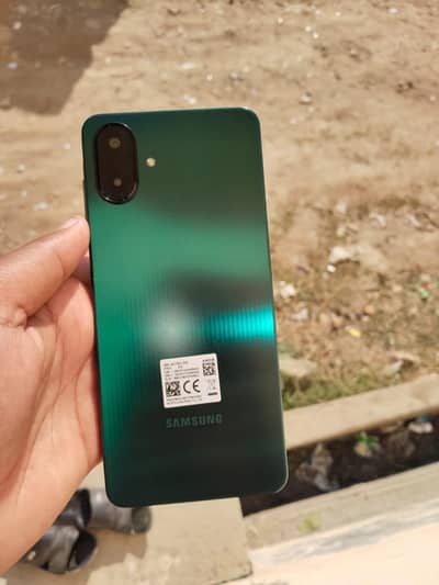 Samsung a07 4 64 phone new