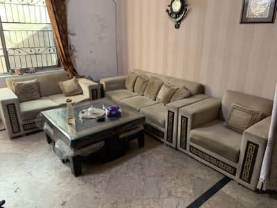6-seater branded sofa for Sale | Versace design