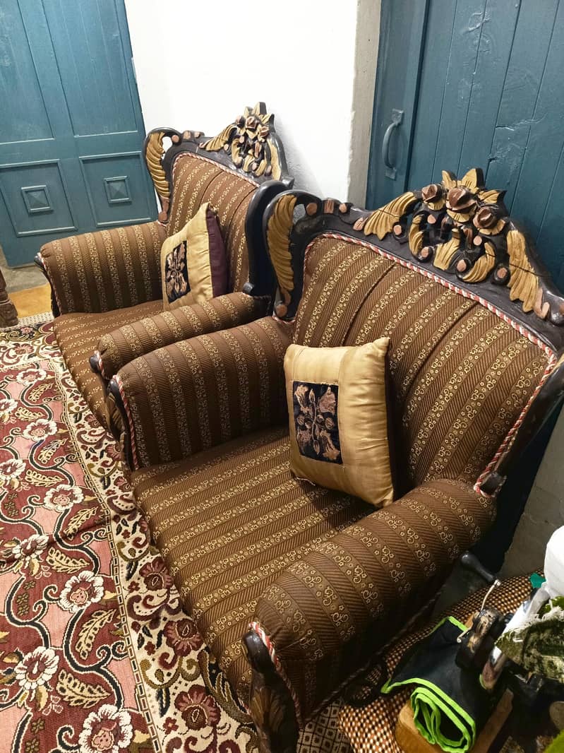 sofa set with table 1