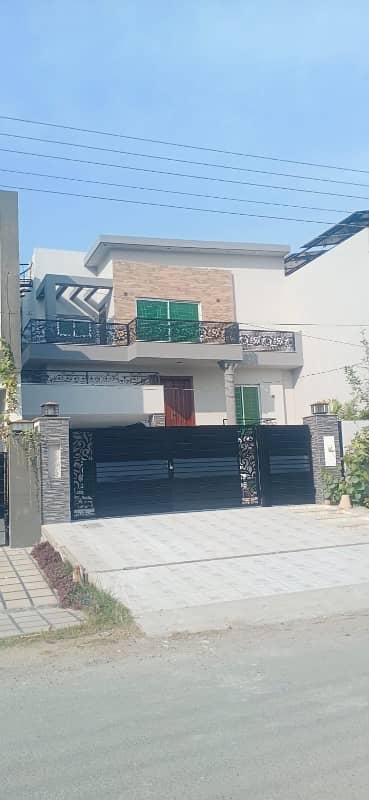10 Marla full house for sale in Formanites Housing Society, near DHA Phase-5 Lahore