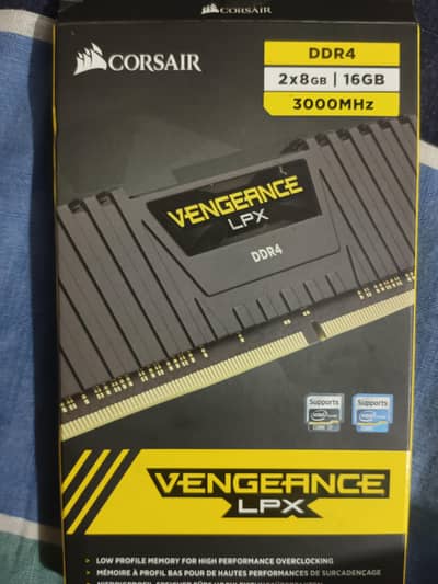 Corsair Vengeance LPX DDR4 8gb ram 3000mhz