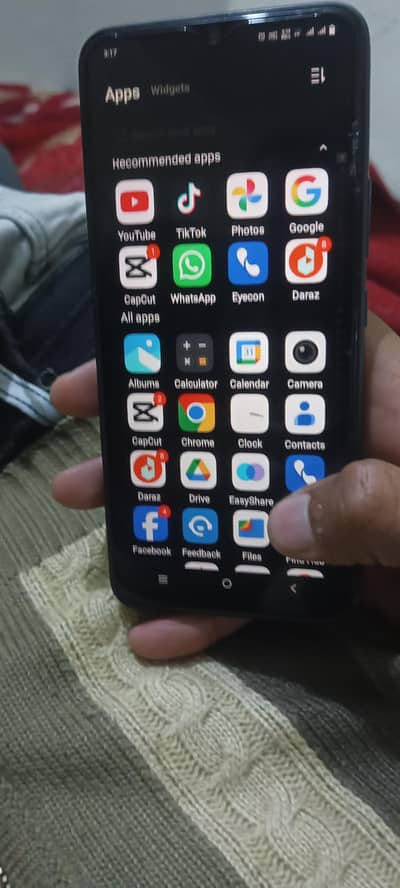 vivo ka mobile hai vivo y2t bahut achcha result hai iska dabba charges