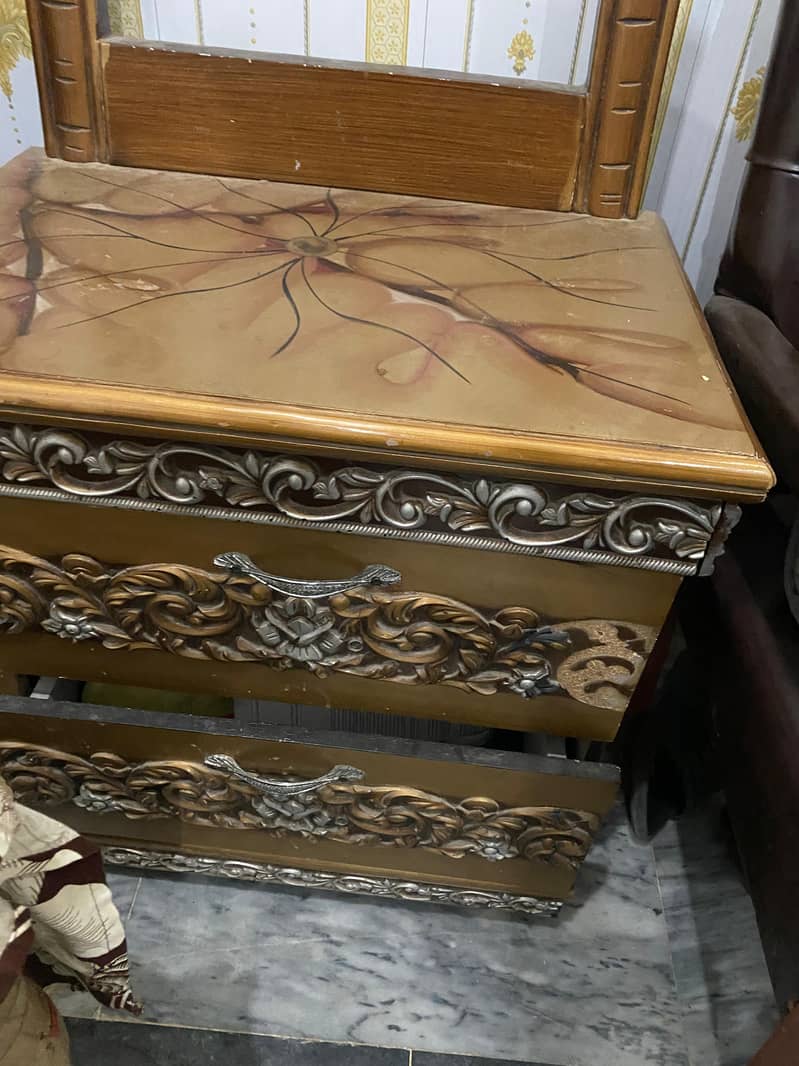 Bed with dressing table 11