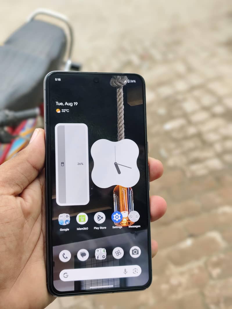 Google Pixel 8 Pro 1