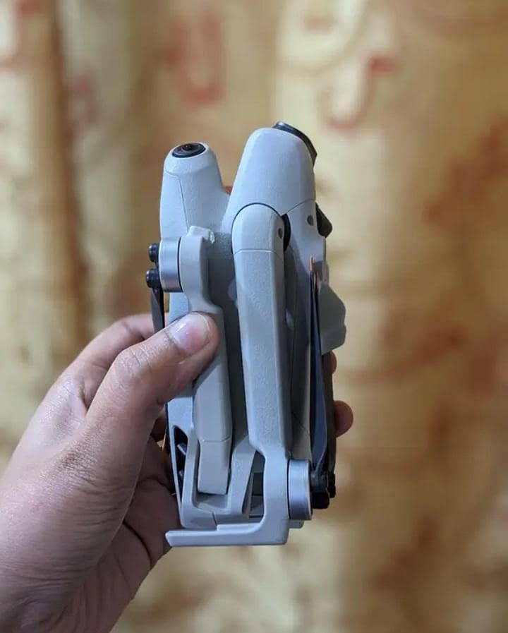 DJI Mini  Pro complete box 1